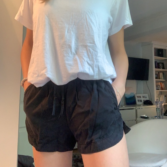 COMFY SHORTS! - Picture 3 of 4